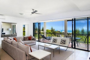 3 Hilltop Villas White Water Views from the Heart of Sunshine